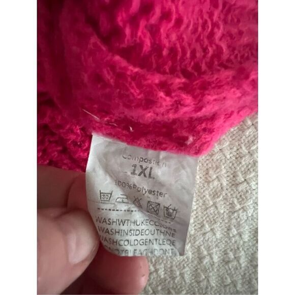 Hot pink braided hooded sweater size 1xl - Picture 4 of 7